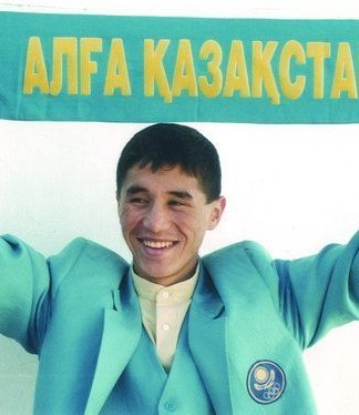 Бекзат Саттарханов (1980-2000)